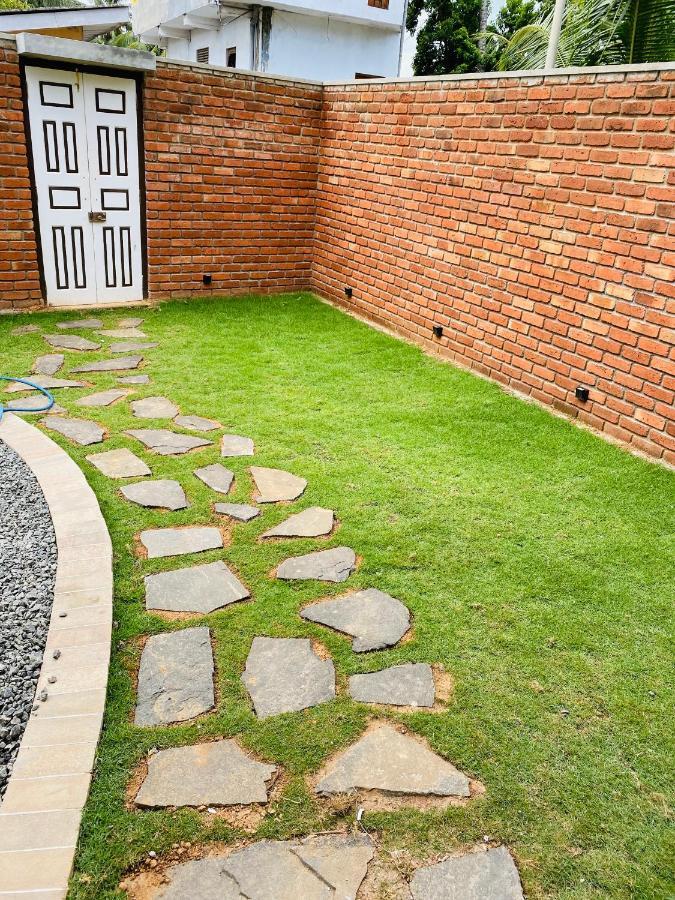 Thaprobana Villa Tangalle - Private Villa Kültér fotó