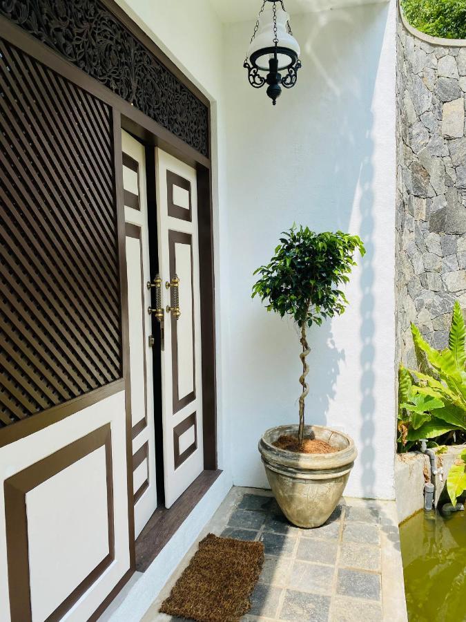 Thaprobana Villa Tangalle - Private Villa Kültér fotó